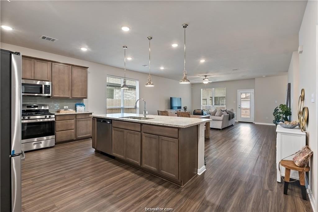 6221 Southern Cross Dr - Photo 6 of 23