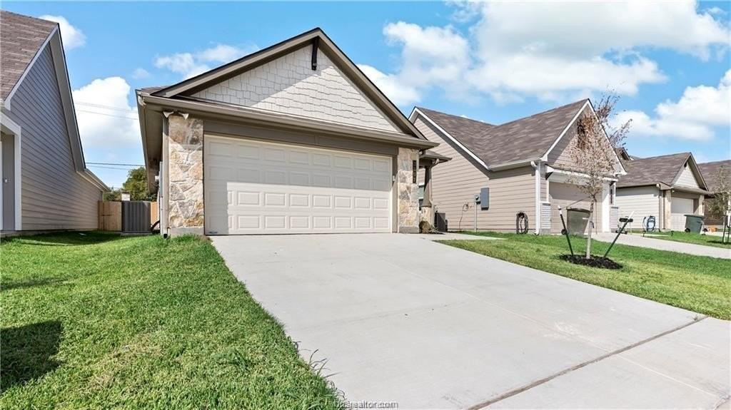 3007 Stevens Dr - Photo 2 of 23