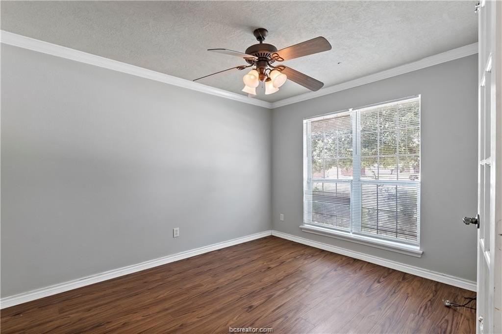 1017 Bougainvillea St - Photo 4 of 18