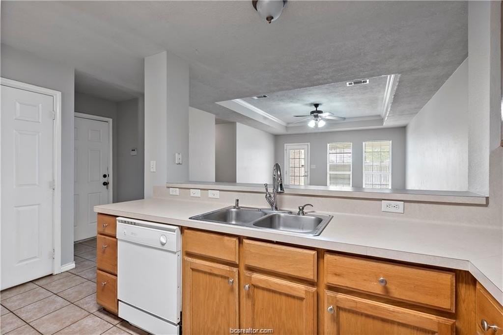 1017 Bougainvillea St - Photo 7 of 18