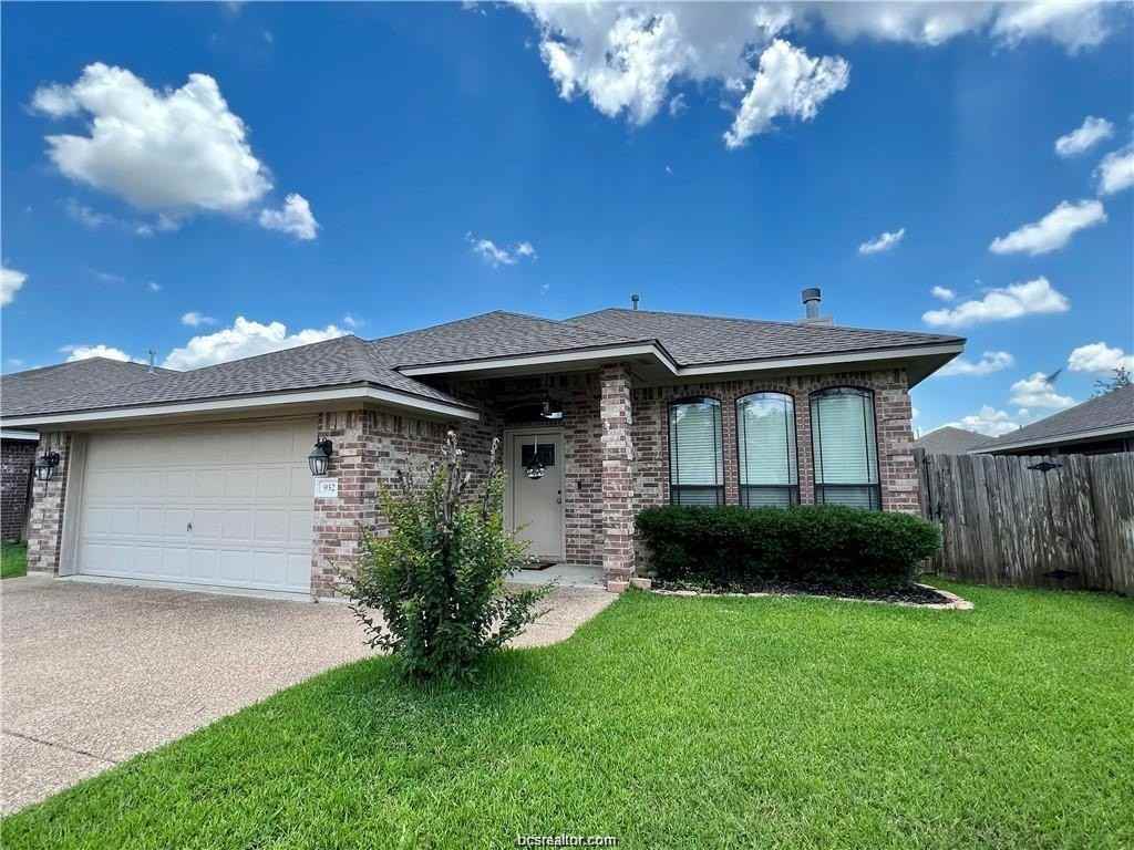 952 Dove Landing Ave - Photo 2 of 18