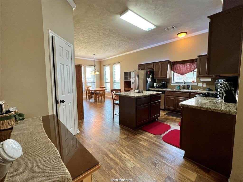 952 Dove Landing Ave - Photo 5 of 18