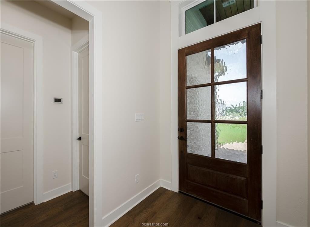 5455 Millstone Dr - Photo 5 of 41