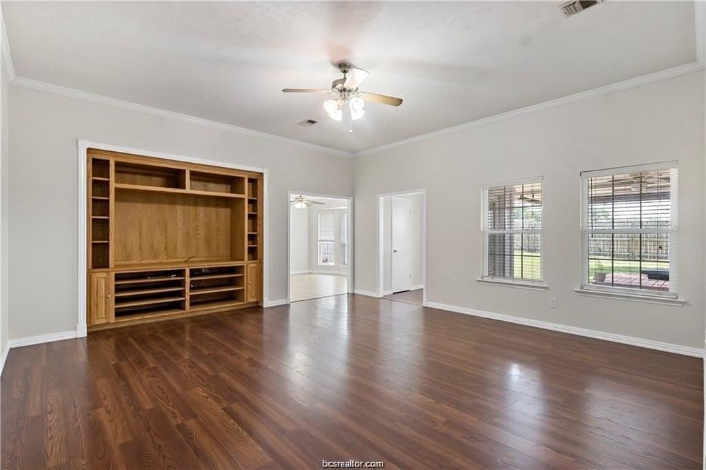 3704 Eastshire Ct - Photo 6 of 26