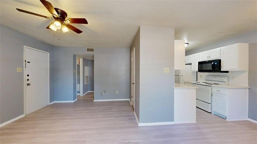 1524 Pine Ridge Dr #B - Photo 4 of 21