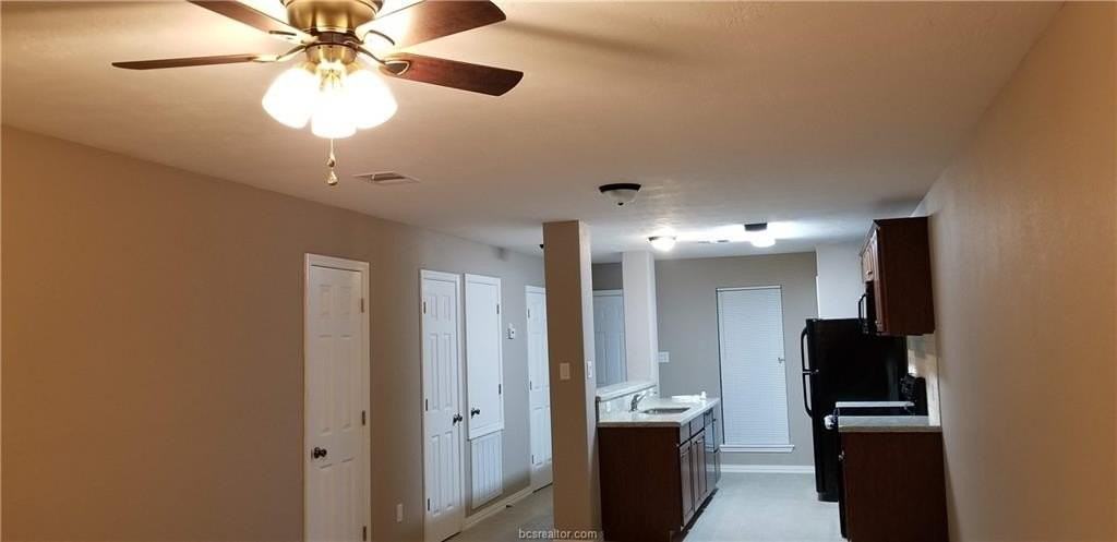 903 Balcones Dr #3B - Photo 6 of 9
