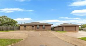 807 Holleman Dr - Photo 1 of 1