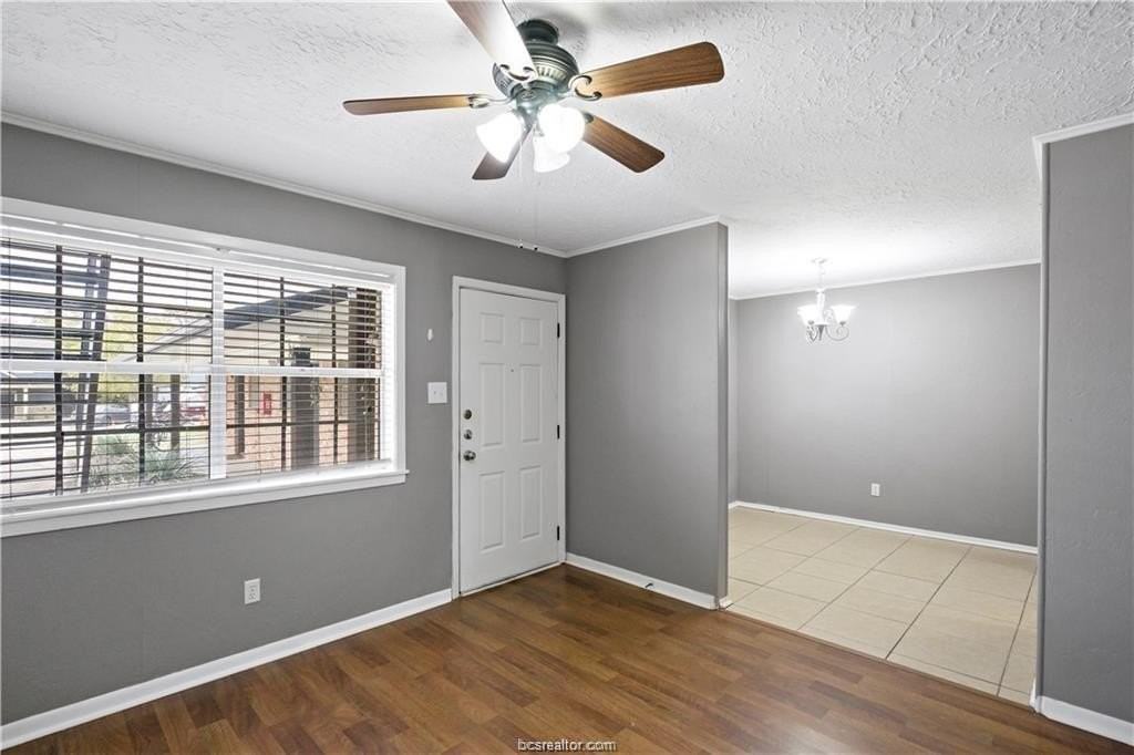 3906 Aspen St #C - Photo 4 of 16