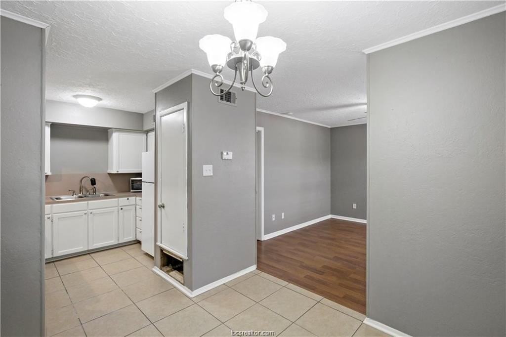 3906 Aspen St #C - Photo 7 of 16