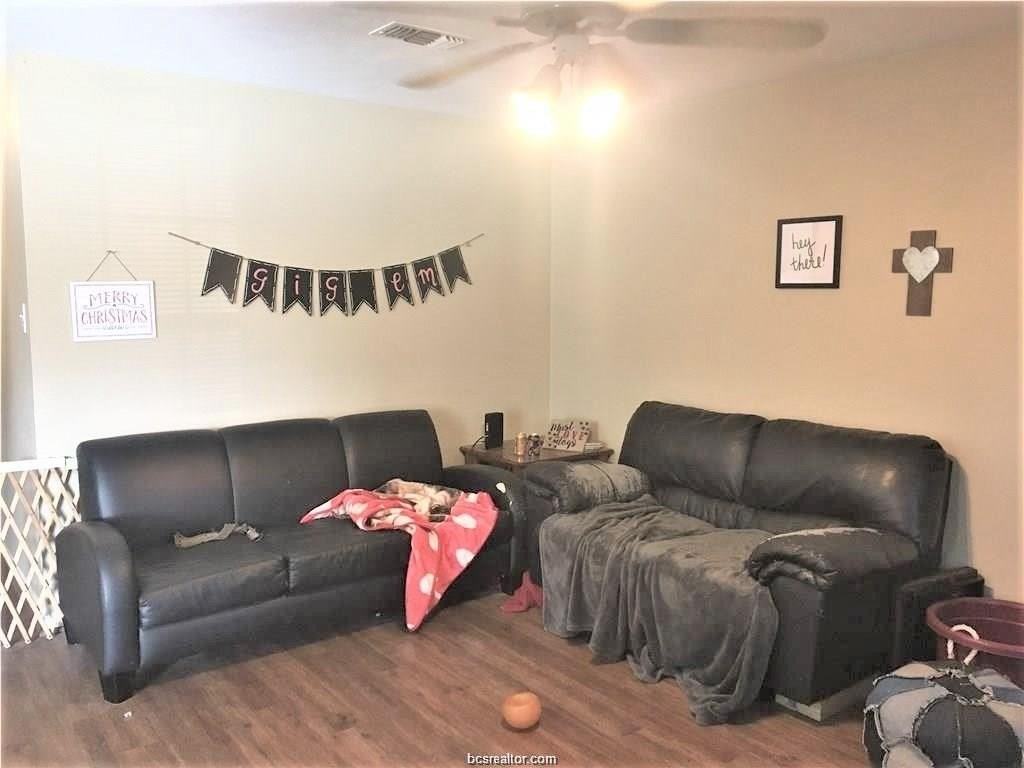 1005 Autumn Cir Apt B #B - Photo 2 of 10