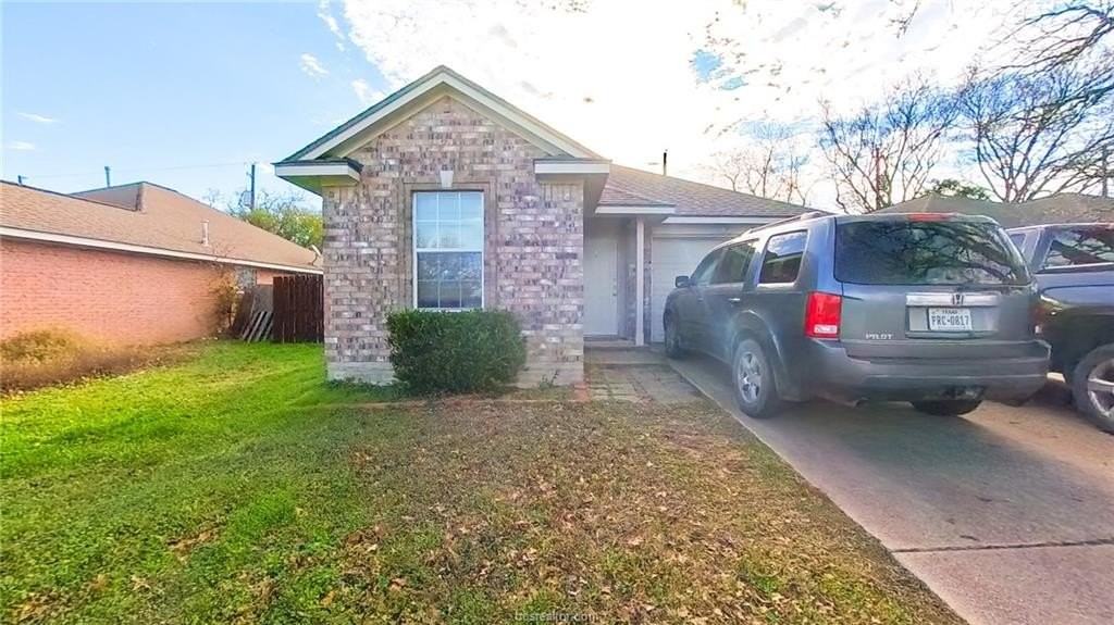 1109 Clearleaf Dr - Photo 2 of 16