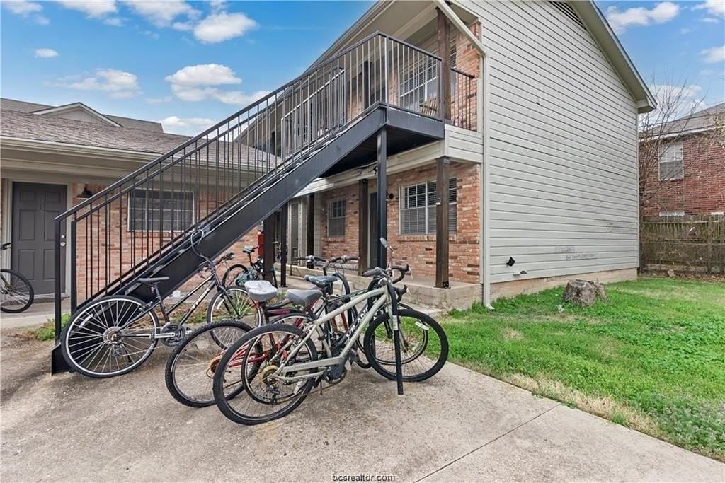 3906 Aspen St Apt E #E - Photo 2 of 13
