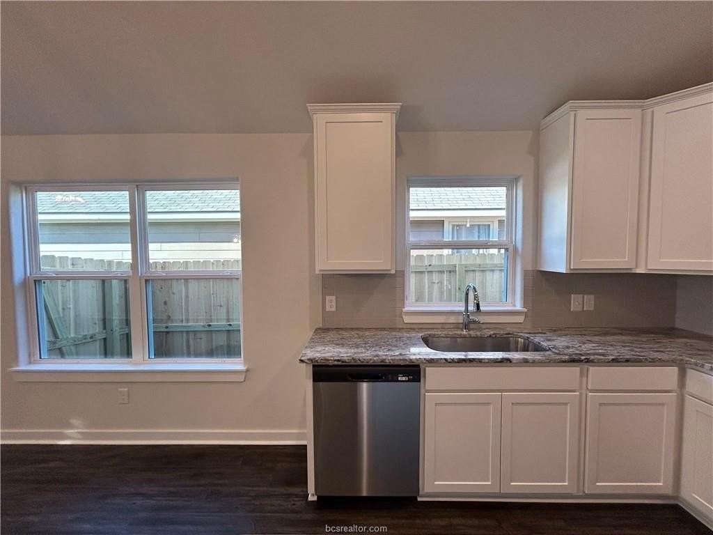 2857 Messenger Way - Photo 3 of 16