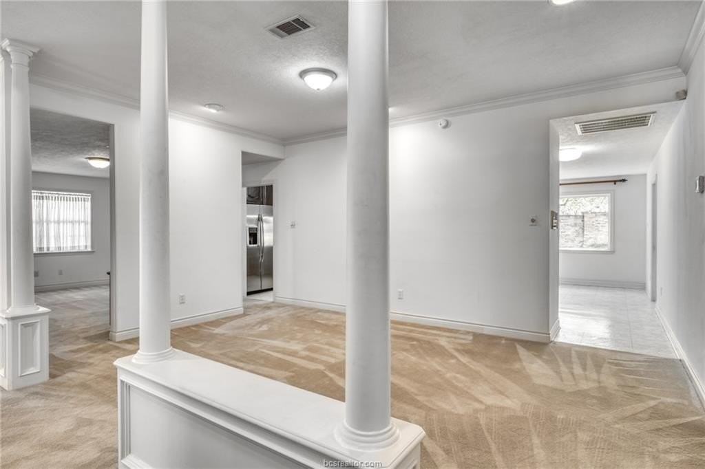 1402 Riverstone Ct - Photo 6 of 34