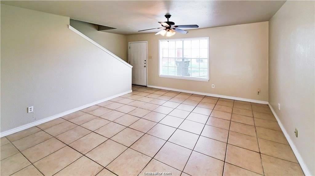 1908 Barak Ln Apt 15 #15 - Photo 7 of 10