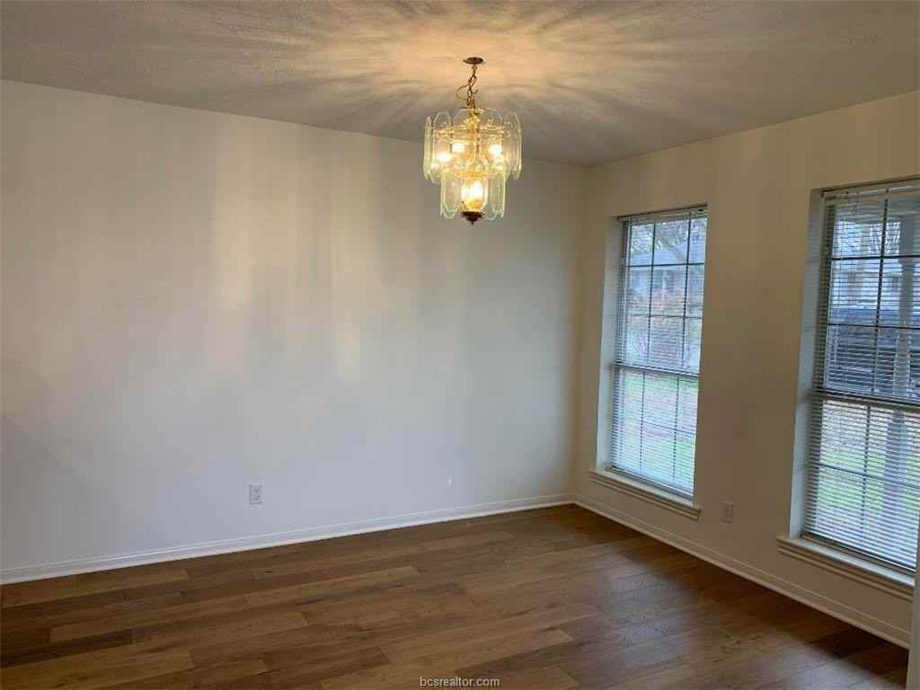 300 Baber St - Photo 5 of 19