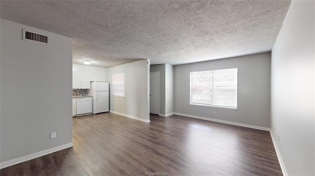 3800 E 29th St Apt 5 #5 - Photo 5 of 22