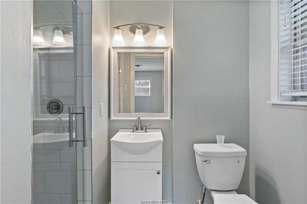 21086 State Highway 6 S - Photo 6 of 22