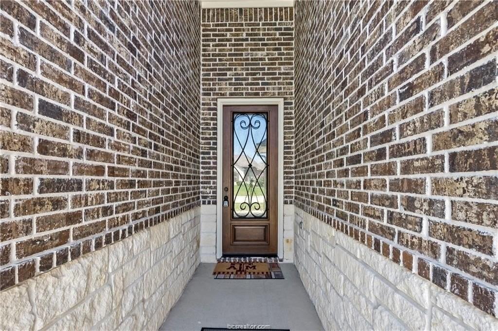 2509 Kimbolton Dr - Photo 3 of 24