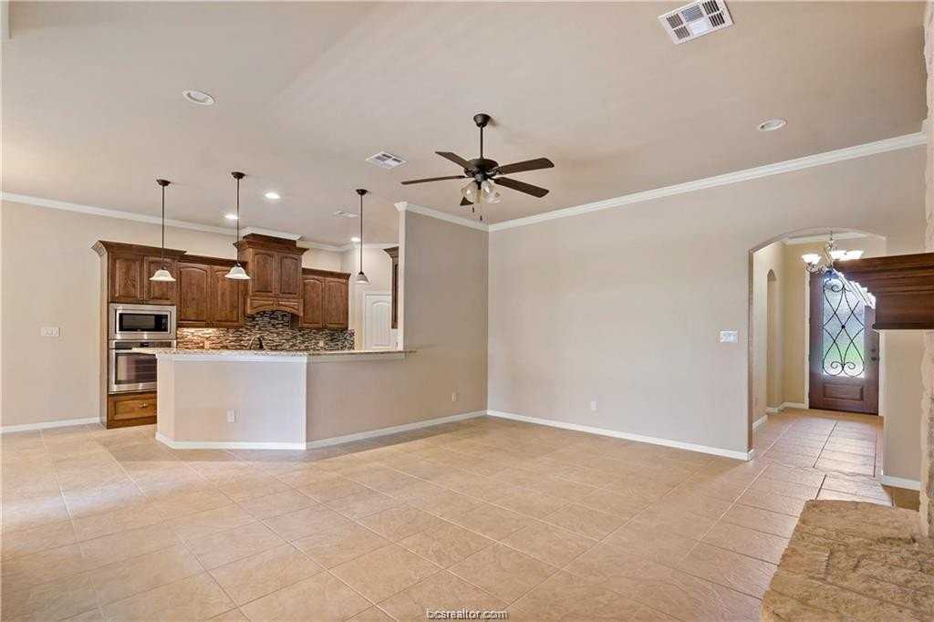 2509 Kimbolton Dr - Photo 7 of 24