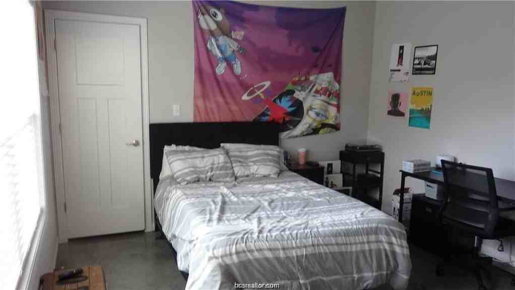 3104 Green St - Photo 6 of 12