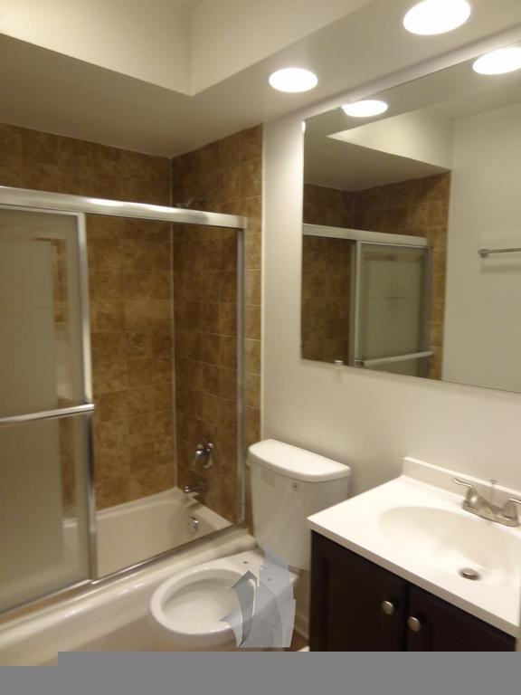 5909 N Kenmore Ave #207 - Photo 4 of 5