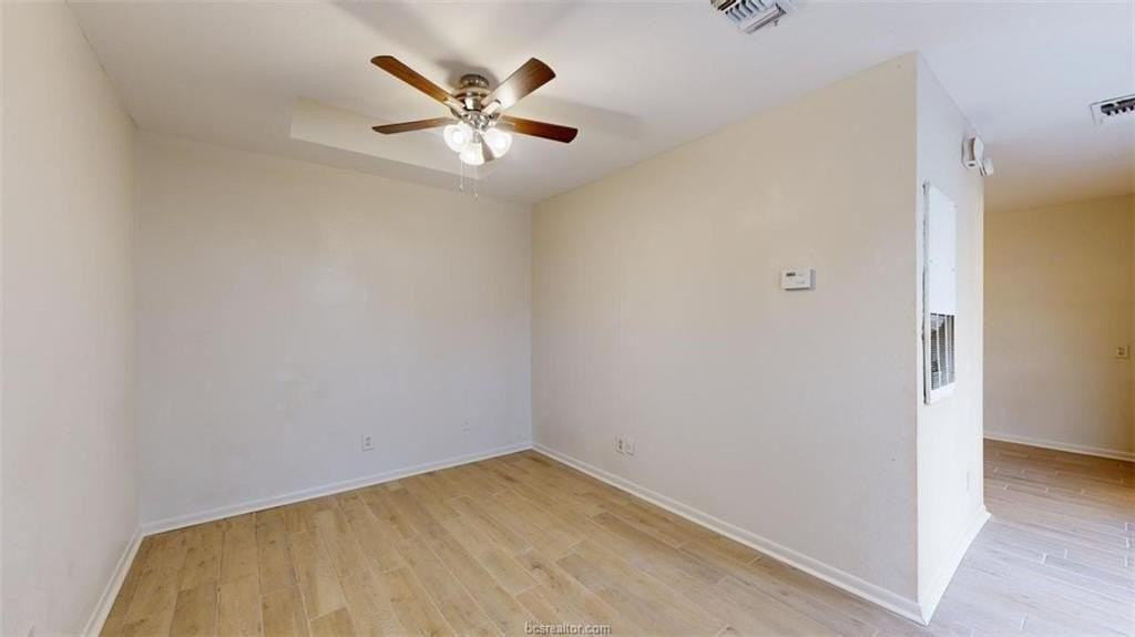 725 Peppertree Dr Apt 25 #25 - Photo 2 of 18