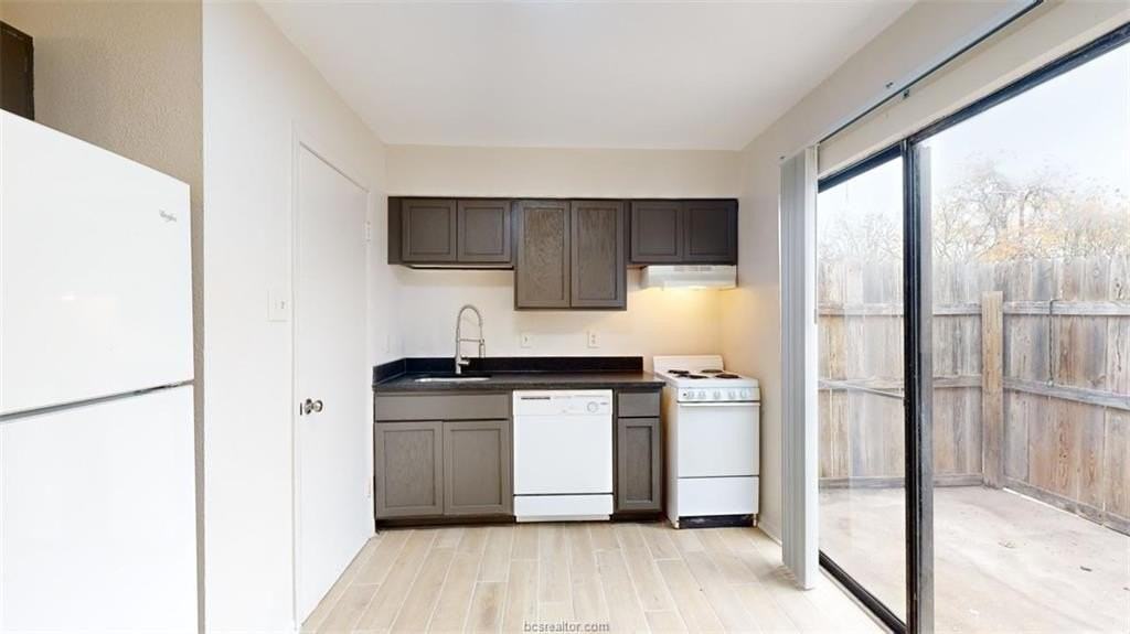 725 Peppertree Dr Apt 25 #25 - Photo 7 of 18