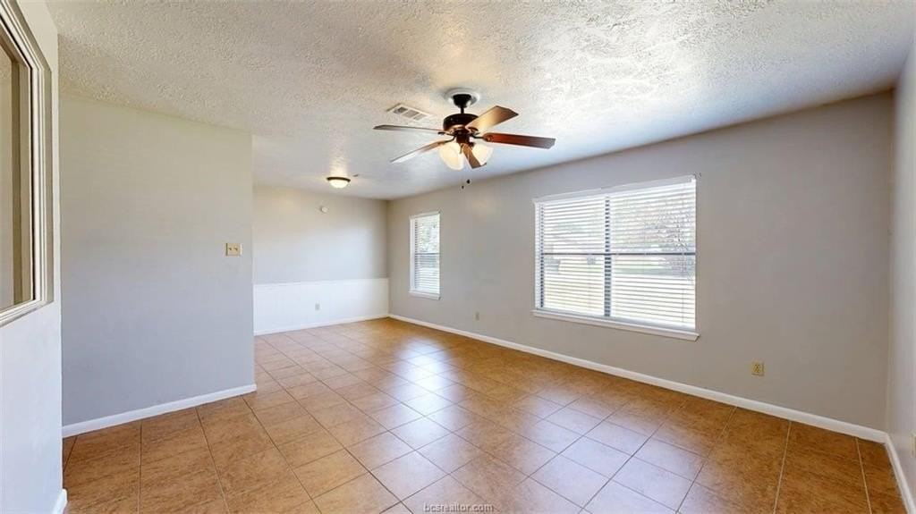 704 Vassar Ct #A - Photo 3 of 24