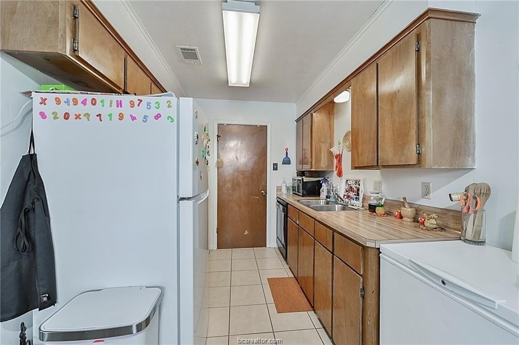 705 San Benito Dr - Photo 7 of 13