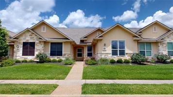 featured image of 3805 Silverthorne Ln #C