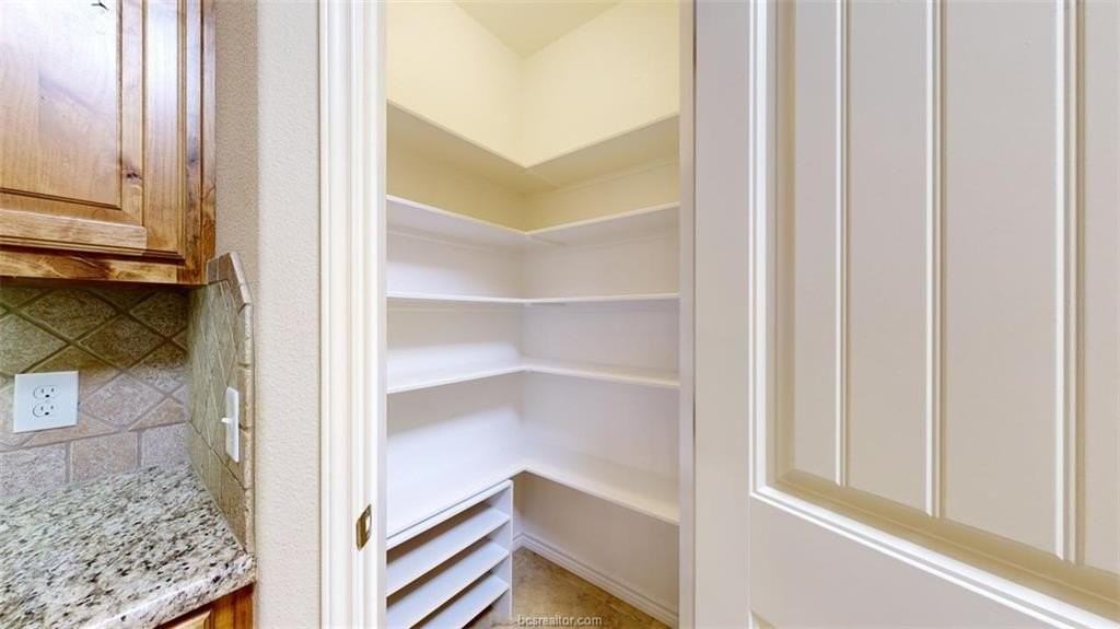 3805 Silverthorne Ln #C - Photo 7 of 32