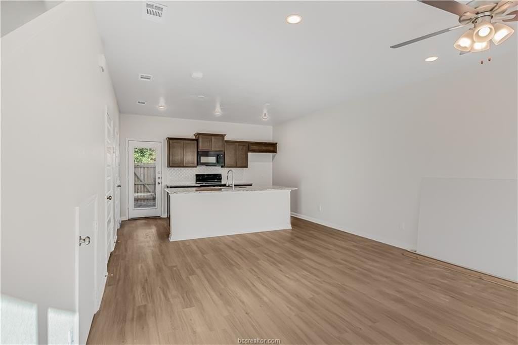 601 W 24th St Apt 112 #112 - Photo 2 of 17