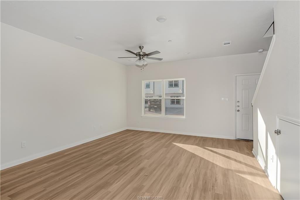 601 W 24th St Apt 112 #112 - Photo 7 of 17