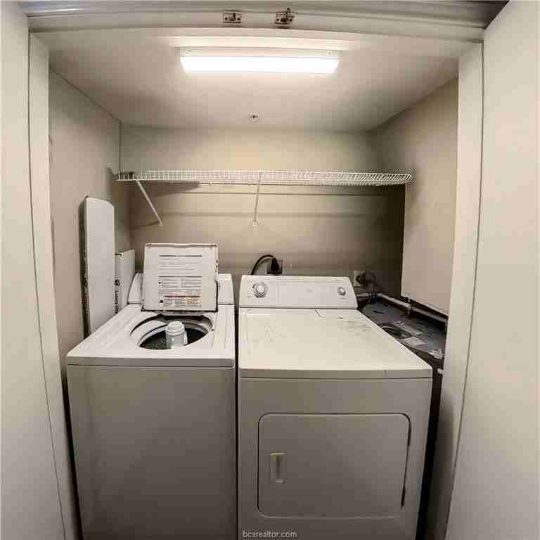 523 Southwest Pkwy Apt 302 #302 - Photo 5 of 11