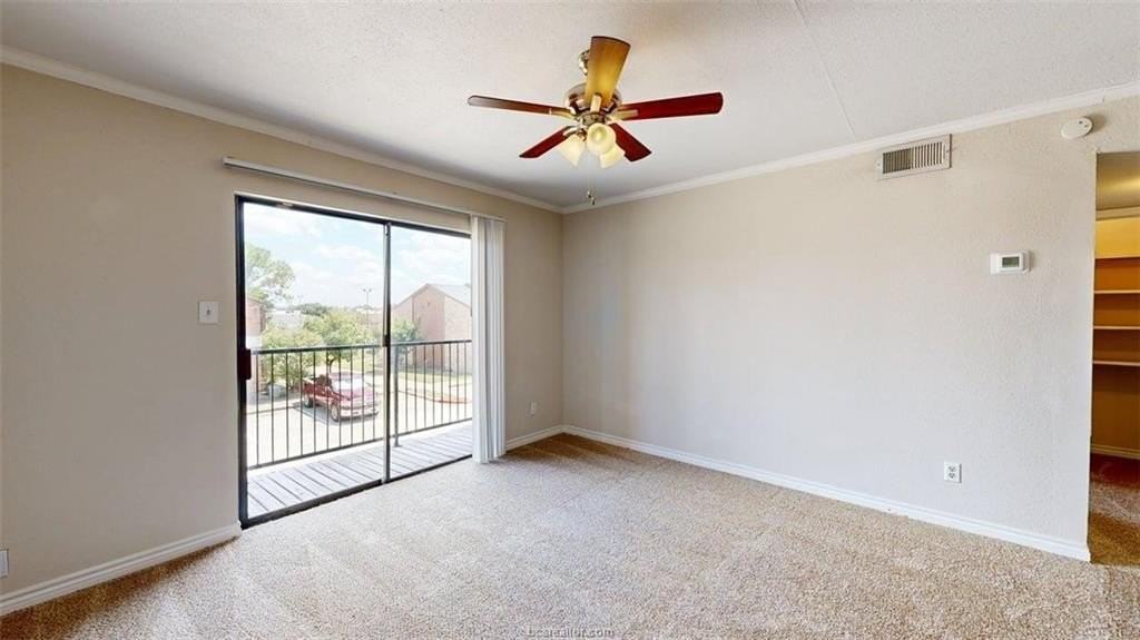 904 University Oaks Blvd Apt 26 #26 - Photo 2 of 21