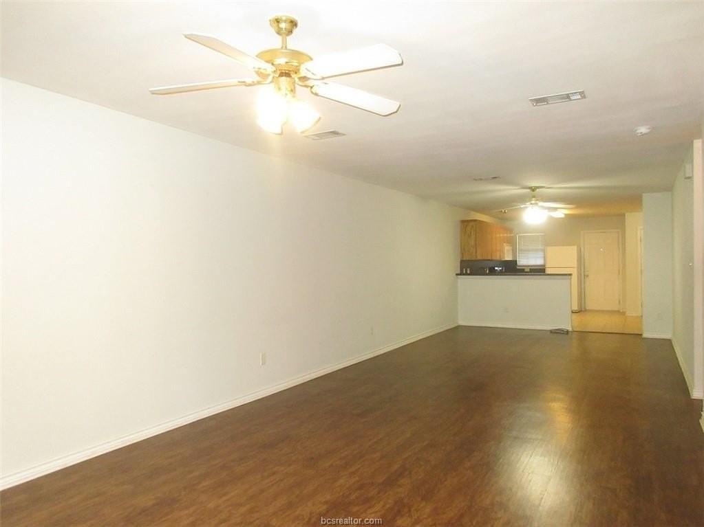 916 Willow Pond St - Photo 6 of 17