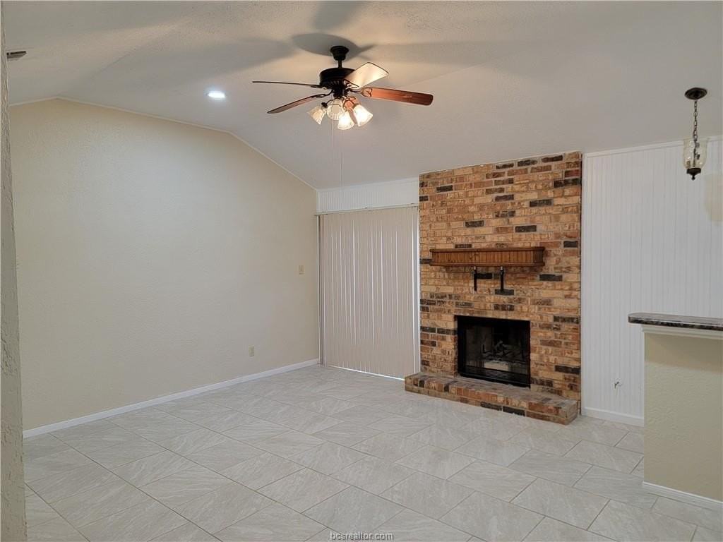 4011 Windswept Dr - Photo 5 of 17
