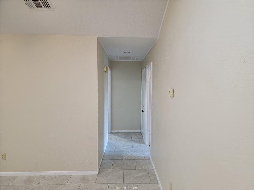 4011 Windswept Dr - Photo 7 of 17
