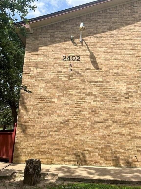 2402 Blanco Dr Apt A #A - Photo 2 of 15