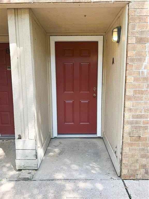 2402 Blanco Dr Apt A #A - Photo 3 of 15