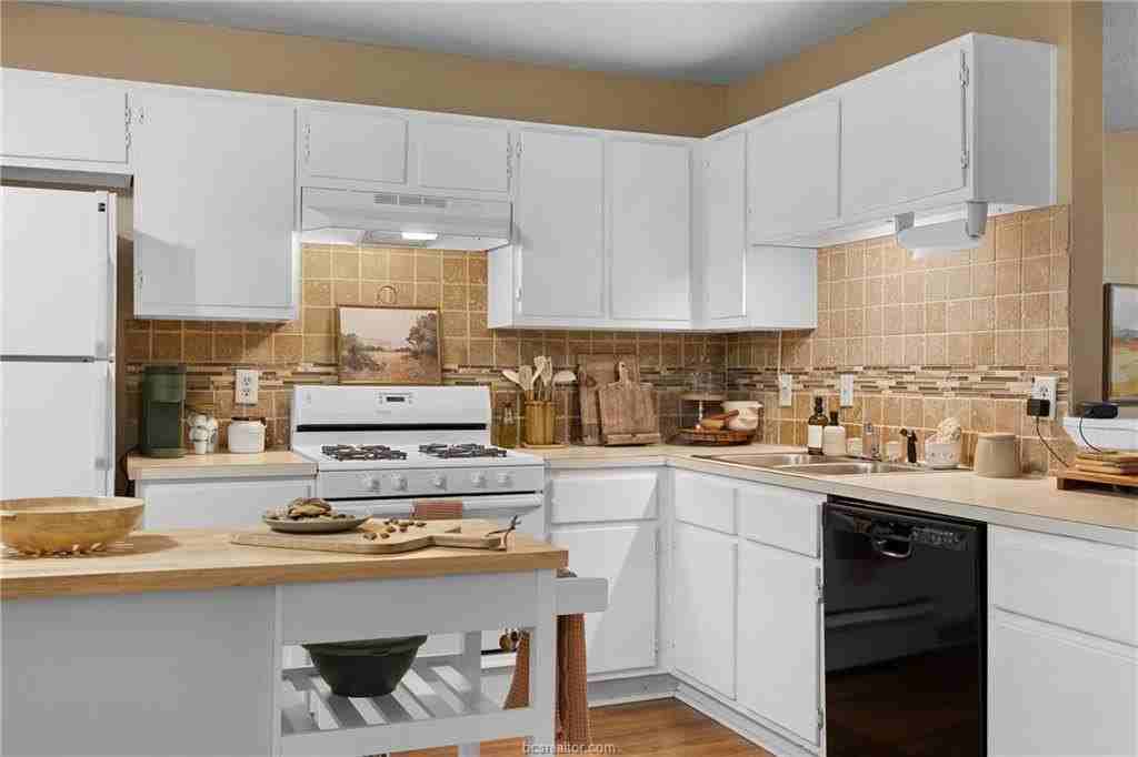 805 San Pedro Dr Apt C #C - Photo 7 of 28