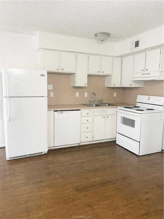 807 E 31st St Apt 4 #4 - Photo 3 of 7