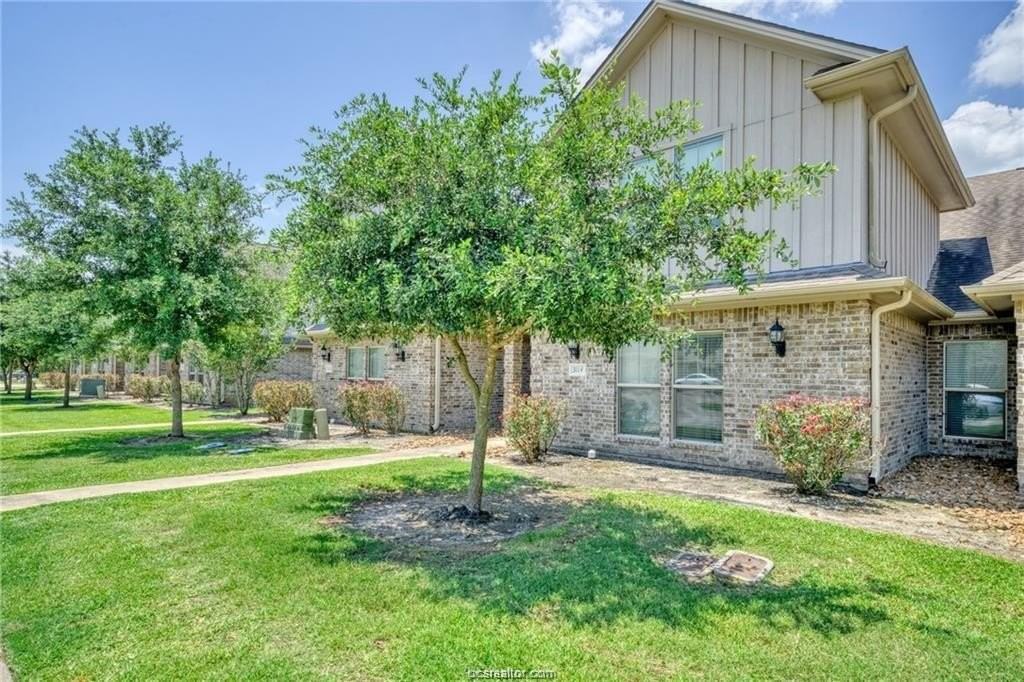 3114 Claremont Dr - Photo 3 of 25