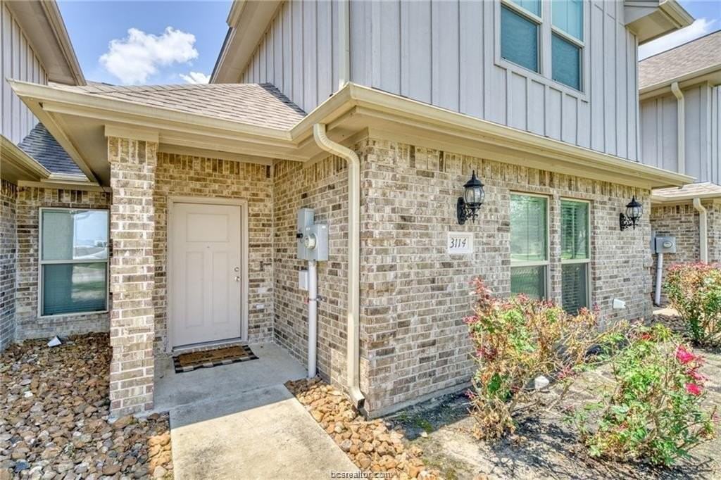 3114 Claremont Dr - Photo 4 of 25