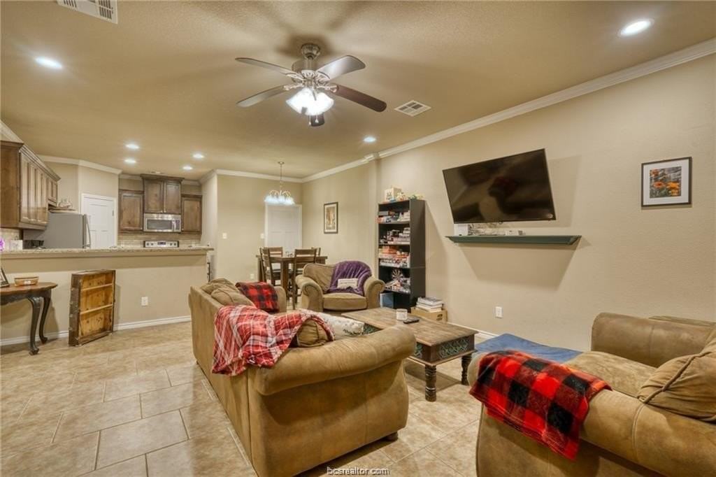 3114 Claremont Dr - Photo 6 of 25