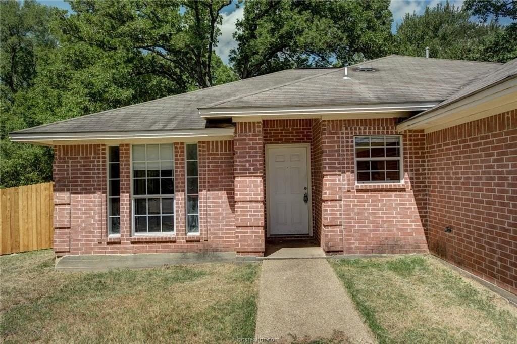 2402 Jaguar Ct - Photo 2 of 19