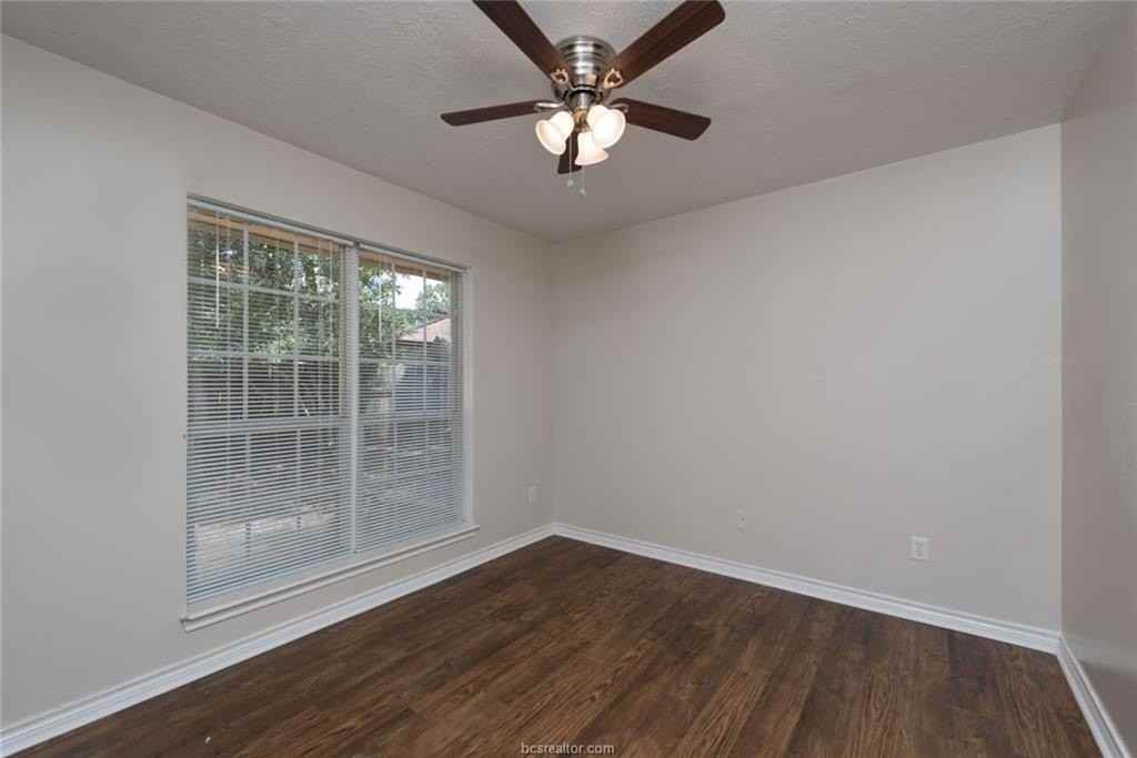 2402 Jaguar Ct - Photo 7 of 19