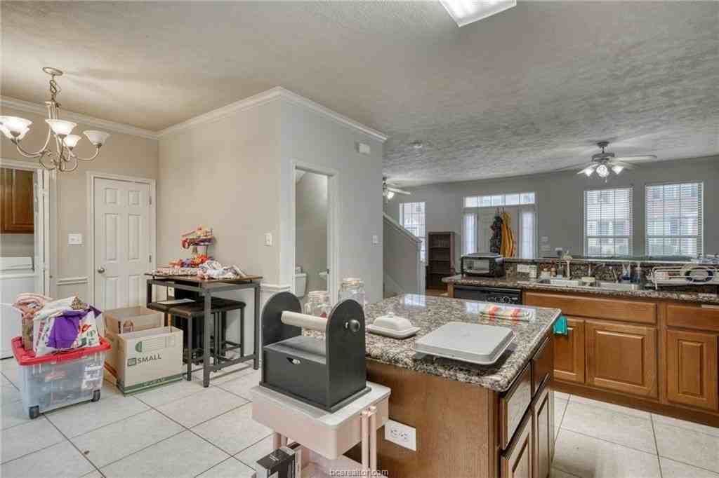 136 Forest Dr - Photo 7 of 16