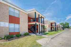 featured image of 3800 E 29th St Apt 11 #11